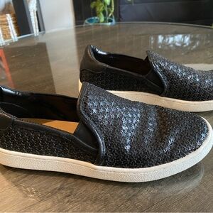 Ugg Women’s Black Textured Slip-On Sneakers with White Soles
